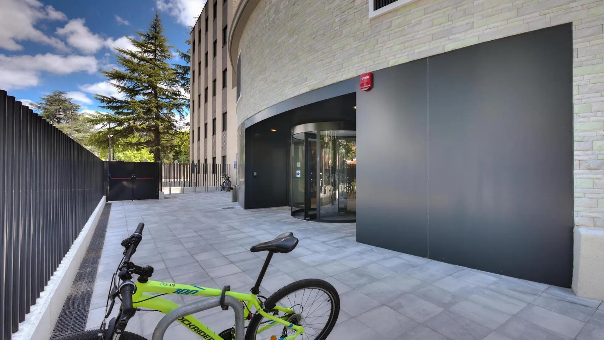 Livensa Living Pamplona Hostel